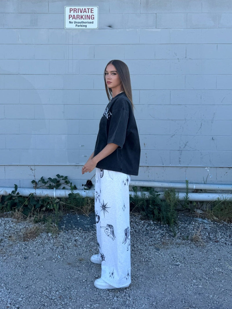 "Thorns Prayer" short and wide T-shirt
